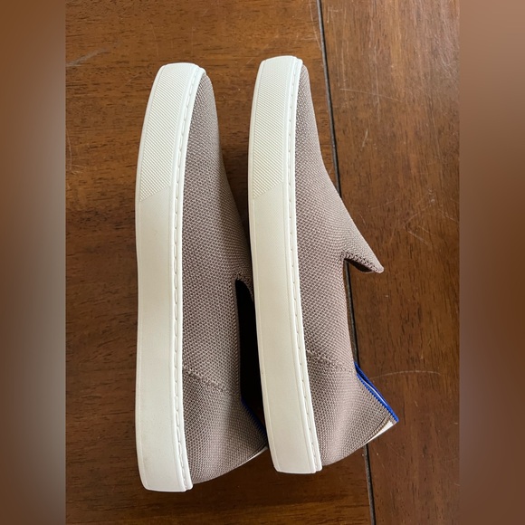 Rothy’s Original Slip On in Latte, size 8 - Picture 7 of 8